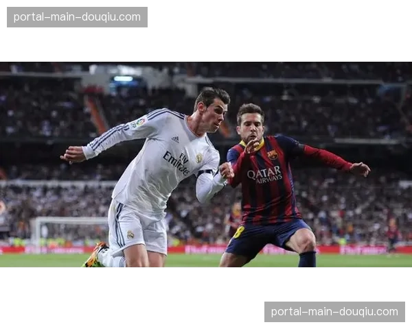 “从边锋到边后卫:雅各布-拉姆齐在维拉的角色转型与战术价值分析” “从边锋到边后卫:雅各布-拉姆齐在维拉的角色转型与战术价值分析”